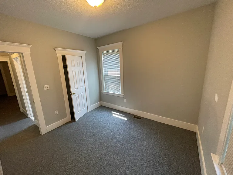 172 Foster St #1 — Photo 10
