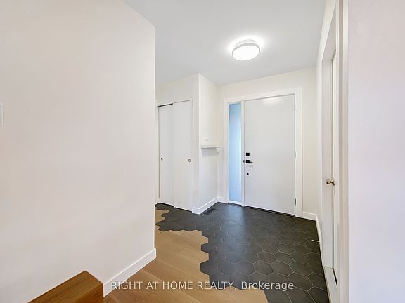 2nd image of 305 Daleside Pl N