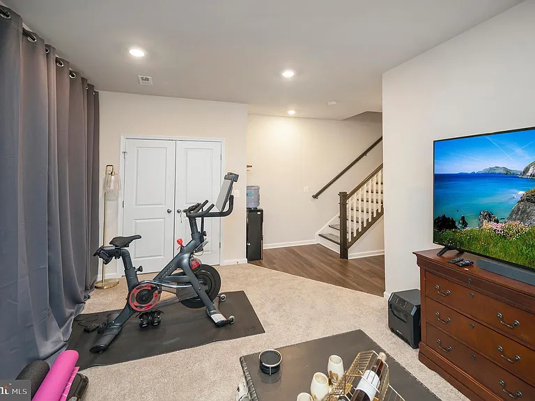 162 Shaded Valley Ct — Photo 33