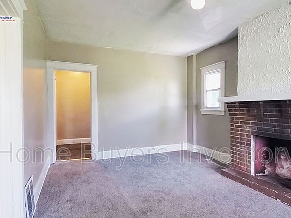 3rd image of 61 E Florida Ave