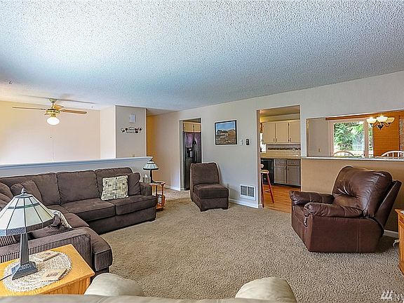 5th image of 5645 Fern Ave NE