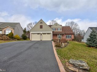 2021 Harrogate Rd, Lancaster, PA 17601