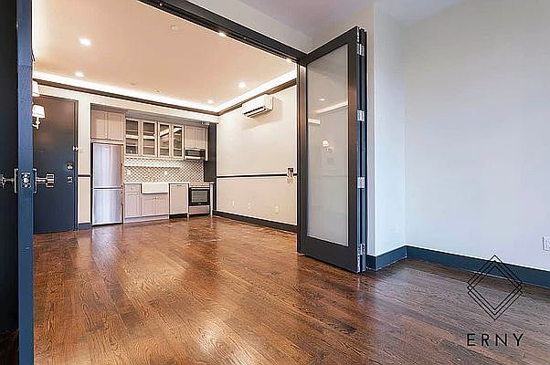 1st image of 920 Pacific St #2C