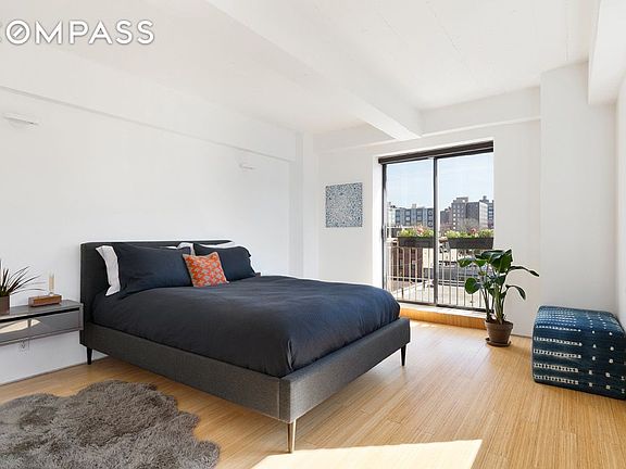 4th image of 330 Wythe Ave APT 3E