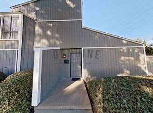 2900 S Greenville St UNIT J, Santa Ana, CA 92704