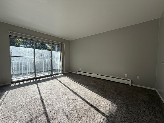 2nd image of 259B Oakville Ave #B-20