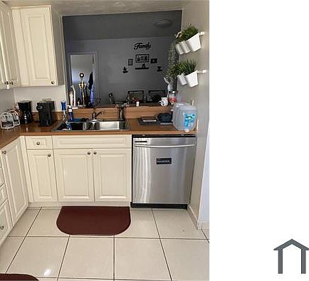 3rd image of 12083 Royal Palm Blvd #H-2