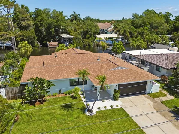 797 45th Ave NE, Saint Petersburg, FL 33703