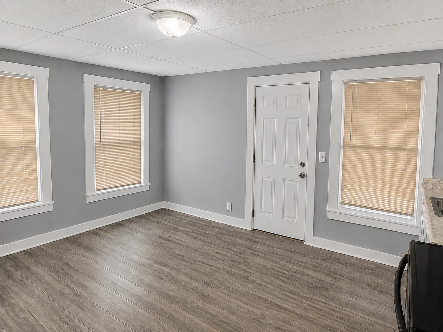 Comfortable Baltimore Home with Central Air and Fenced Yard — Photo 3