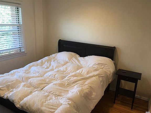 4th image of 35 E Bay Dr APT 2B
