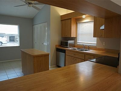 3rd image of 4941 Village Gardens Dr
