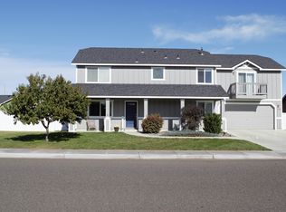 6203 Three Rivers Dr, Pasco, WA 99301