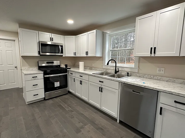 242 Varney Mill Rd — Photo 5