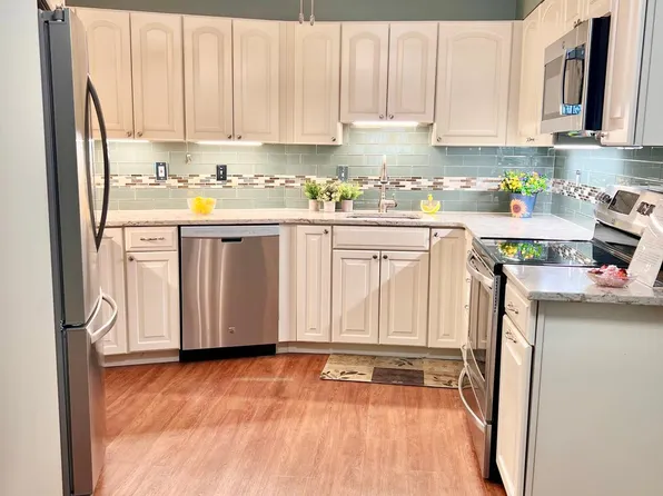 15100 Interlachen Dr #4417, Silver Spring, MD 20906