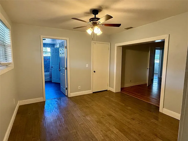 4313 S Hubert Ave — Photo 8