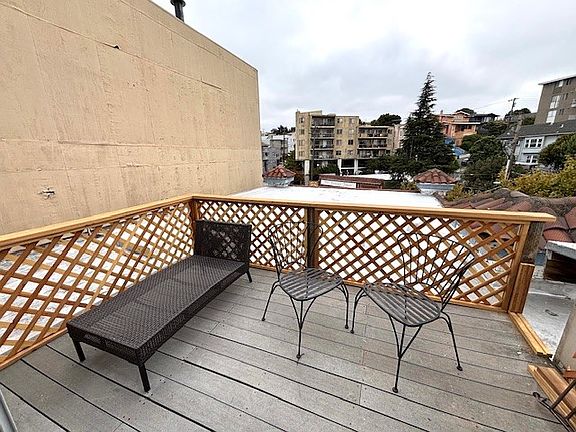 3rd image of 485 Wesley Ave #5