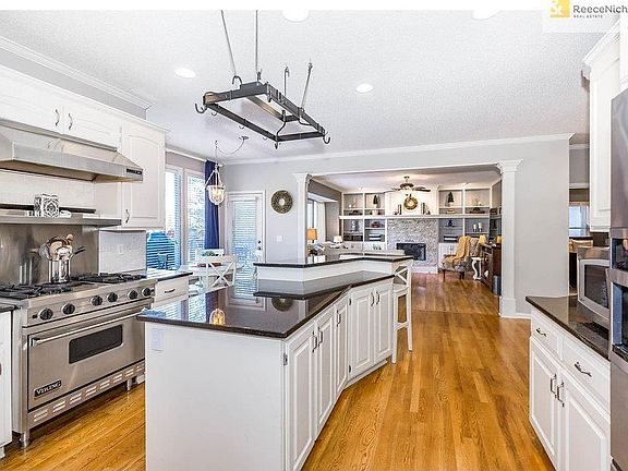 Viking gas stove and plenty of counterspace makes for a functional and fancy kitchen.