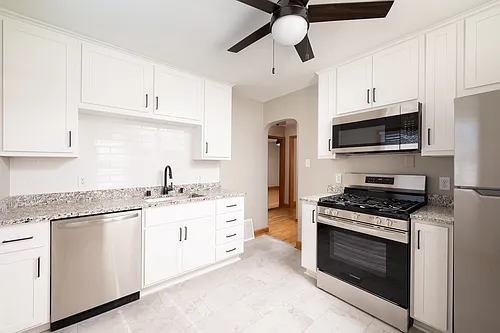 2304 E Holt Ave #2304 Photo 1