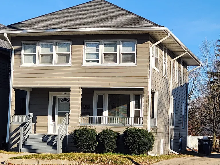 1527 Niles Ave #LOWER — Photo 1