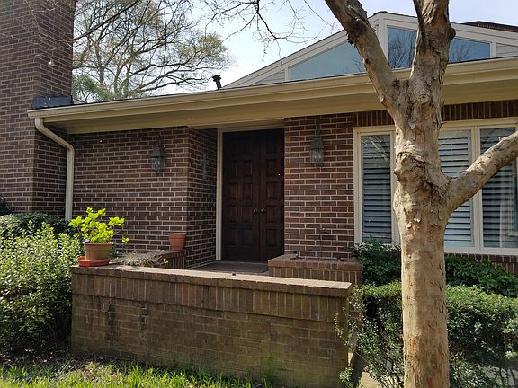 3rd image of 4058 Columns Dr SE