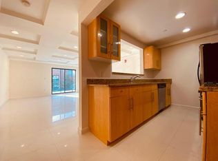 6 Chelsea Pl #4C, Great Neck, NY 11021