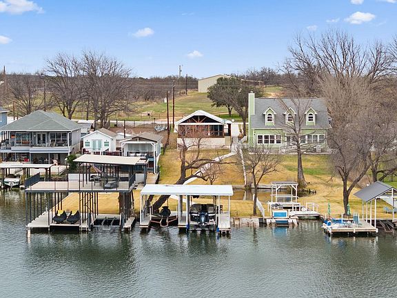 4th image of 2028 Williams Lakeshore