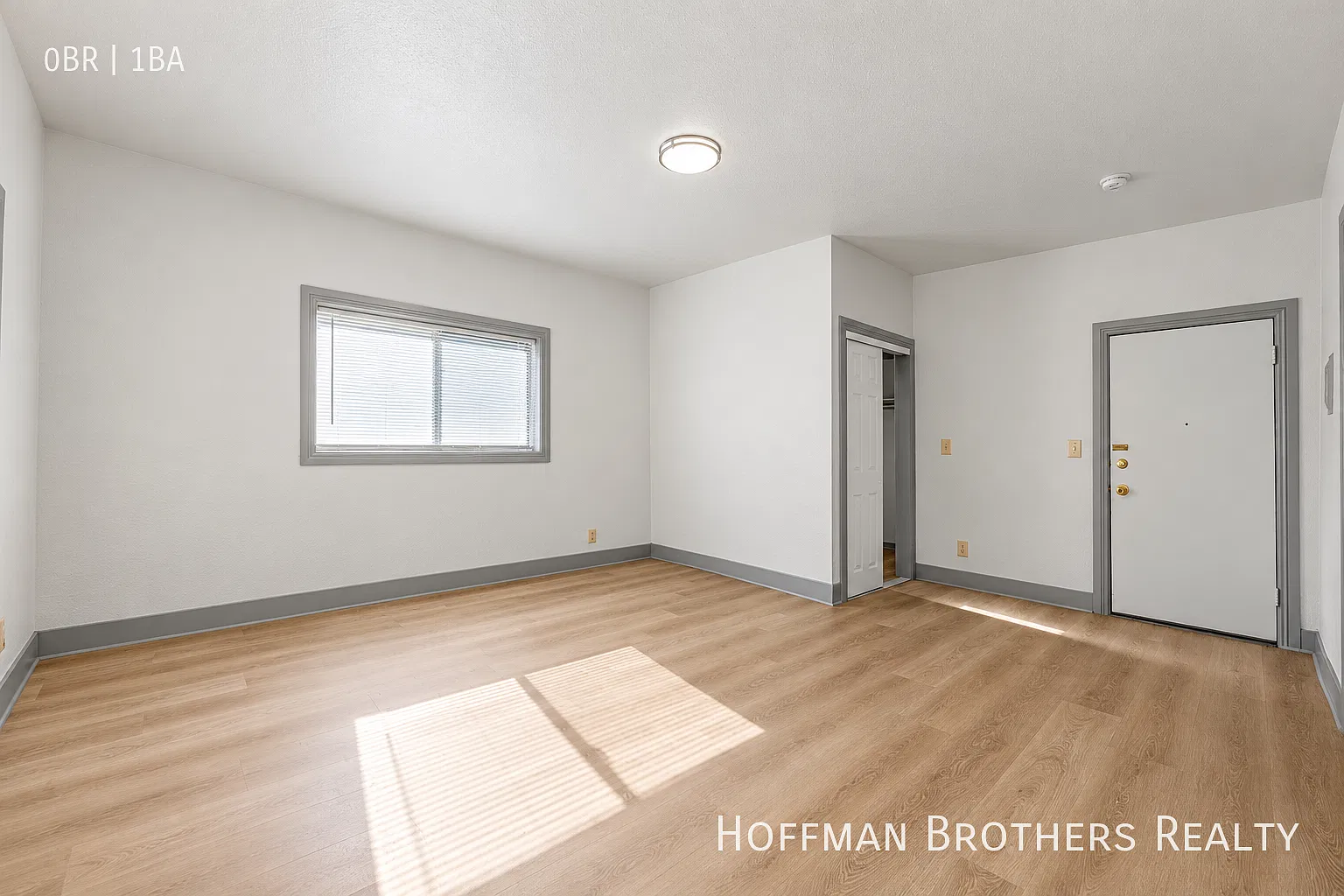Recently Renovated Second-Floor Studio in Koreatown with Modern Stainless Appliances, Separate Ki... — Photo 1