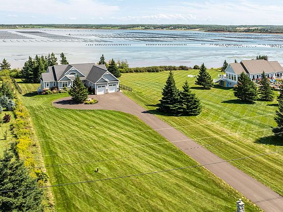 3rd image of 193 New Seabury Dr