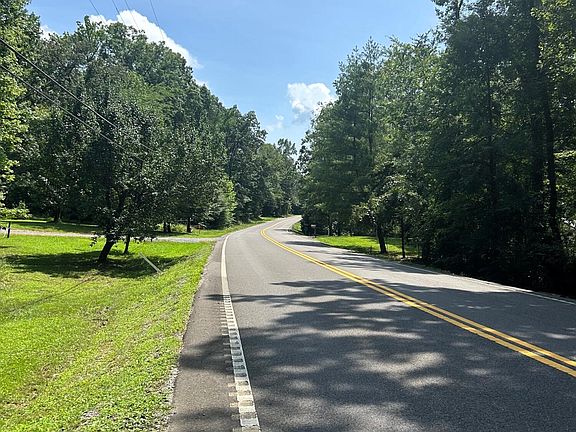 4th image of Lakeview Ln #304