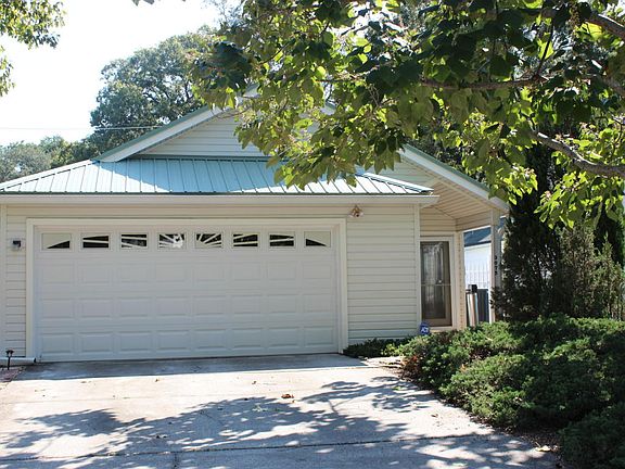 2nd image of 3075 Pablo Bay Dr E