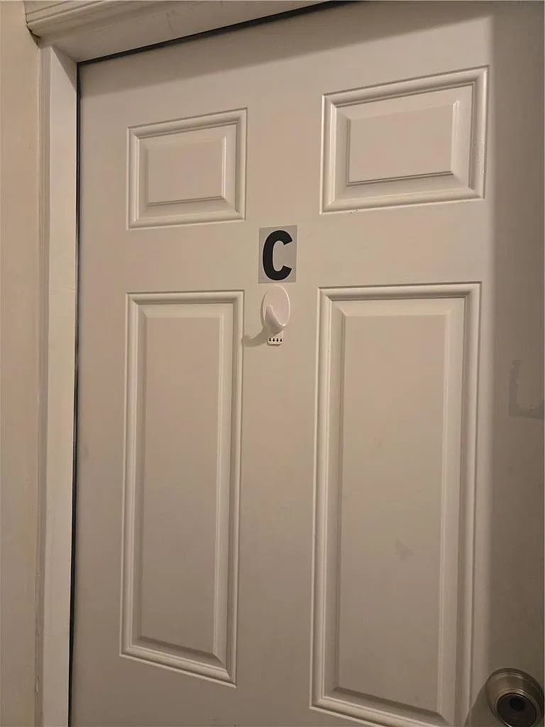 1 bed, 1.0 bath, $1,150 — Photo 2