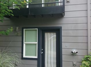 251 11th Ave E, Seattle, WA 98102