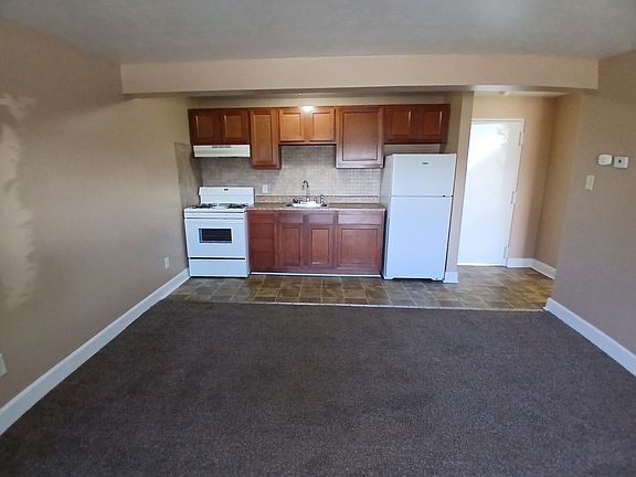 4th image of 9502 Marine Memorial Dr APT 7