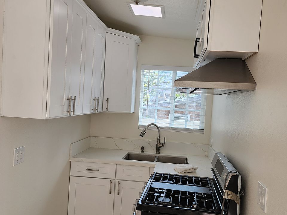 2nd image of 11432 Palmwood Dr