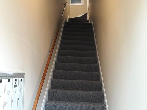 3rd image of 113 N Oak Park Ave APT 2F