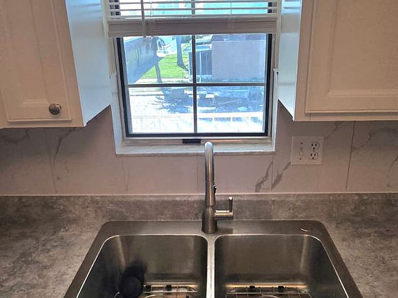 3rd image of 6340 Providence Cir APT 202
