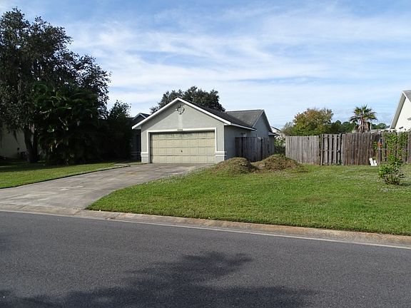 2nd image of 668 Murset Ave SE