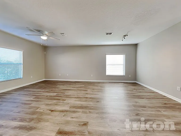 13814 Crater Cir — Photo 3