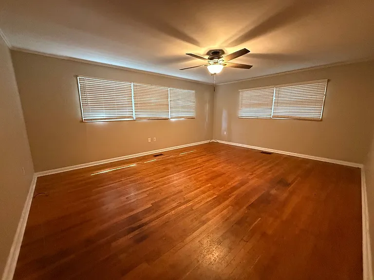 36 Beechwood Dr — Photo 2