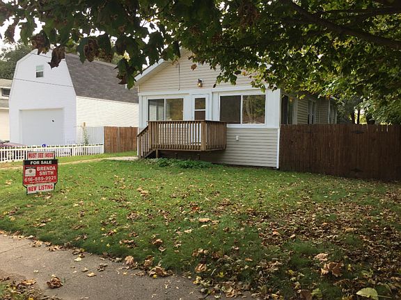 2nd image of 36 Burt Ave SE