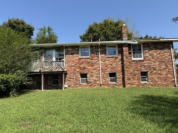 3rd image of 6716 Brown Hollow Rd