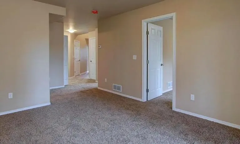 8936 Mast Cir — Photo 3