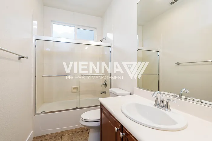 3217 Village Center Dr — Photo 14