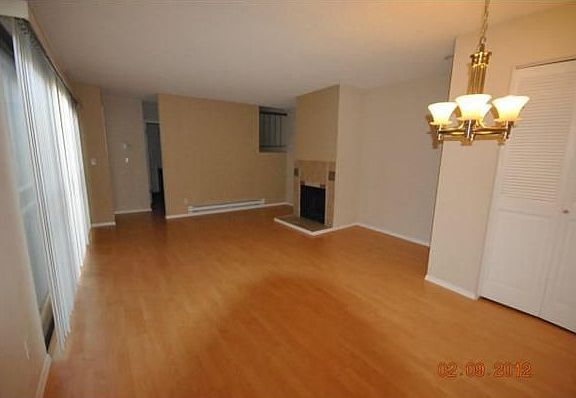 3rd image of 1919 Alameda De Las Pulgas APT 93