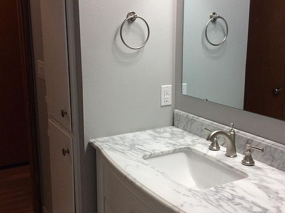 4th image of 11902 Woodbine Ln SW #House