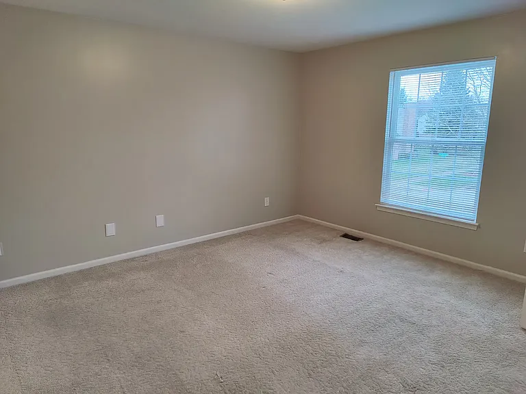 1600 Dunston Rd — Photo 36