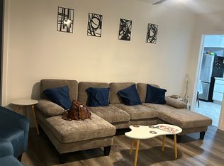 2418 W Claude St, Compton, CA 90220