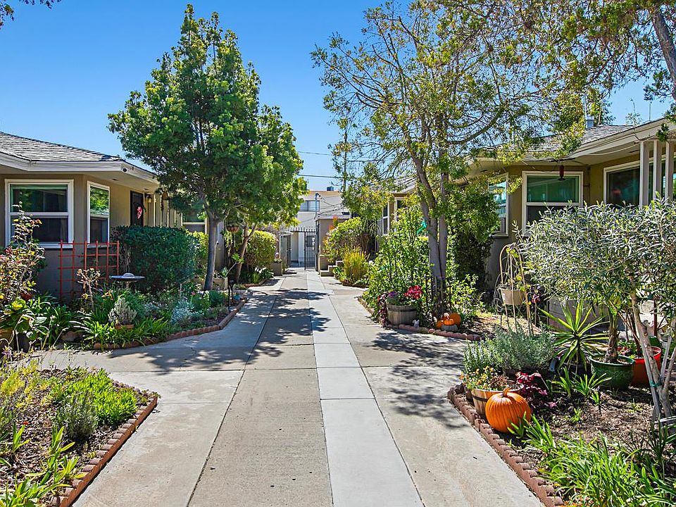 1st image of 2833 B St #2833