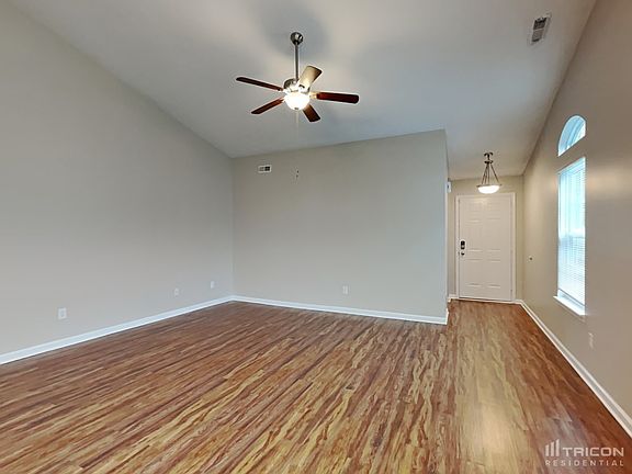 2nd image of 1449 Colony Park Dr