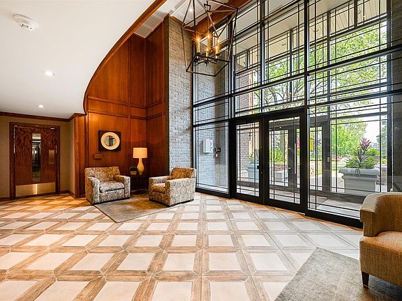 4th image of 4 Oak Brook Club Dr APT F308